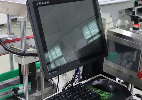 全自動打印貼標機,貼標機設(shè)備,貼標機廠家